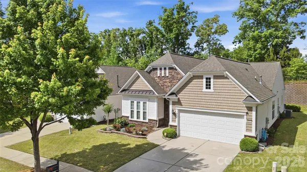 Property Slideshow image 3 of 41 | 6014 bison ct, Fort Mill, SC, 29707