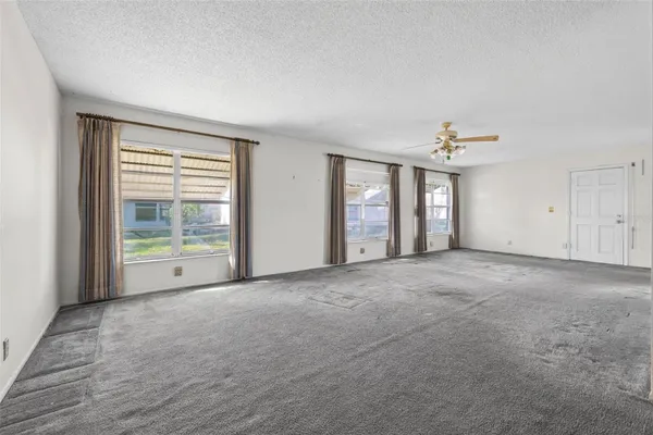 Property Slideshow image 3 of 39 | 9124 39th ln n # 5, Pinellas Park, FL, 33782