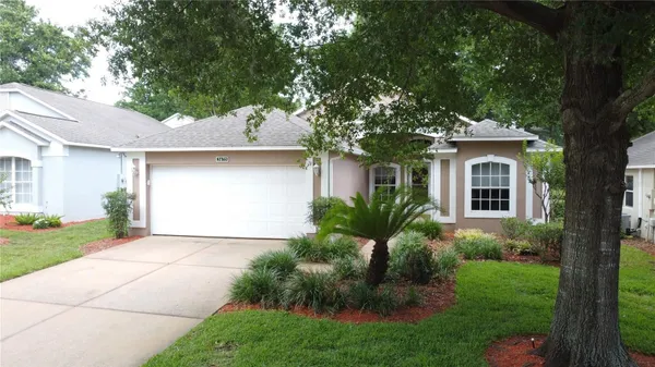 Property Slideshow image 2 of 72 | 3675 eversholt st, Clermont, FL, 34711
