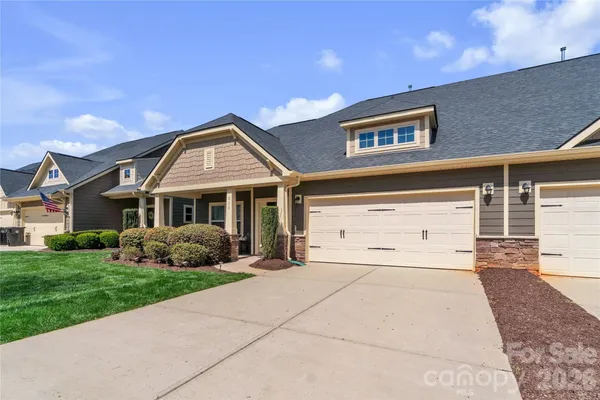 Property Slideshow image 2 of 32 | 111 canter ln, Mooresville, NC, 28115