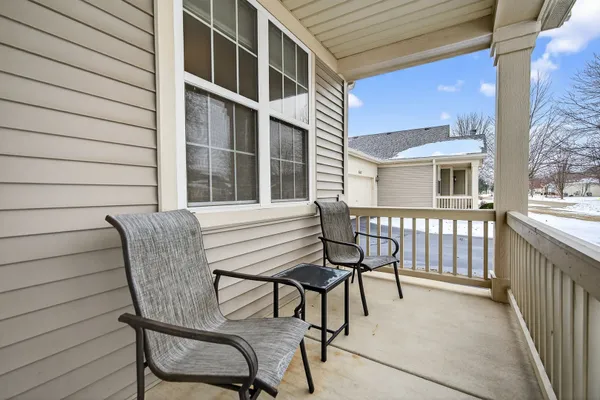 Property Slideshow image 3 of 32 | 16459 buckner pond way, Crest Hill, IL, 60403