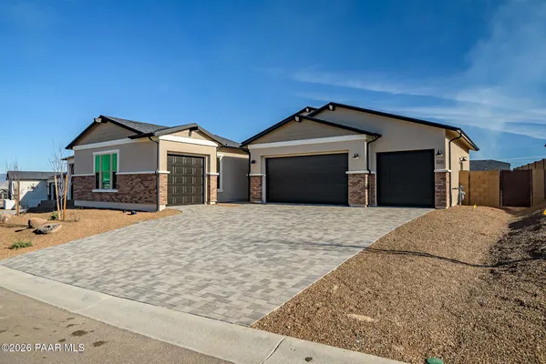 Property Slideshow image 2 of 54 | 5223 iron vine trl, Prescott, AZ, 86301