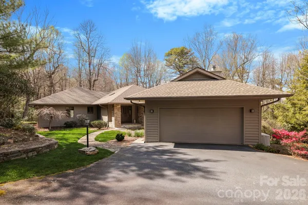 Property Slideshow image 2 of 40 | 100 elmridge dr, Flat Rock, NC, 28731