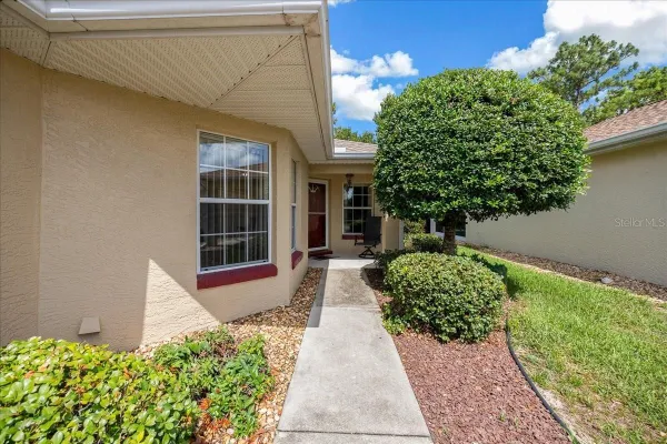 Property Slideshow image 2 of 37 | 9082 sw 102nd cir, Ocala, FL, 34481