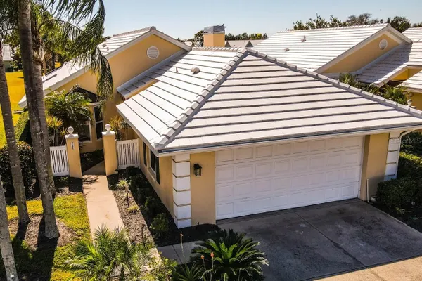 Property Slideshow image 2 of 67 | 761 harrington lake dr 61, Venice, FL, 34293