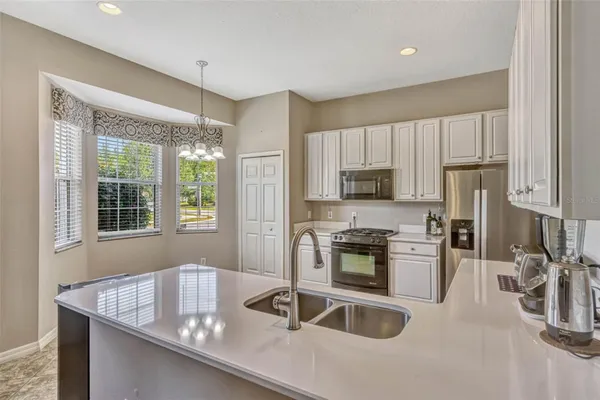 Property Slideshow image 3 of 20 | 115 crescent moon dr, Groveland, FL, 34736