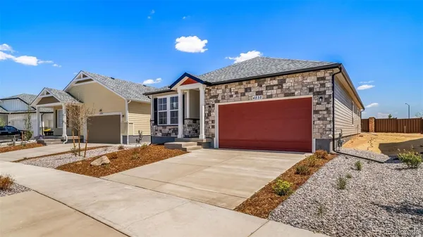 Property Slideshow image 2 of 30 | 4858 n sicily ct, Aurora, CO, 80019
