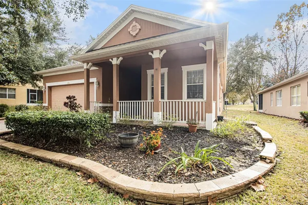Property Slideshow image 3 of 27 | 120 crepe myrtle dr, Groveland, FL, 34736