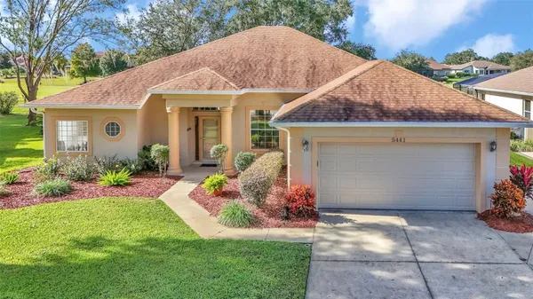Property Slideshow image 3 of 33 | 5441 grove mnr, Lady Lake, FL, 32159
