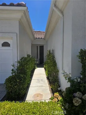 Property Slideshow image 3 of 16 | 19371 galloping hill rd, Apple Valley, CA, 92308