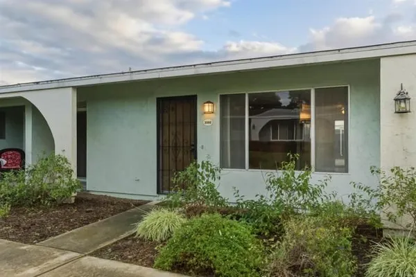 Property Slideshow image 2 of 24 | 3592 boussock ln, Oceanside, CA, 92057
