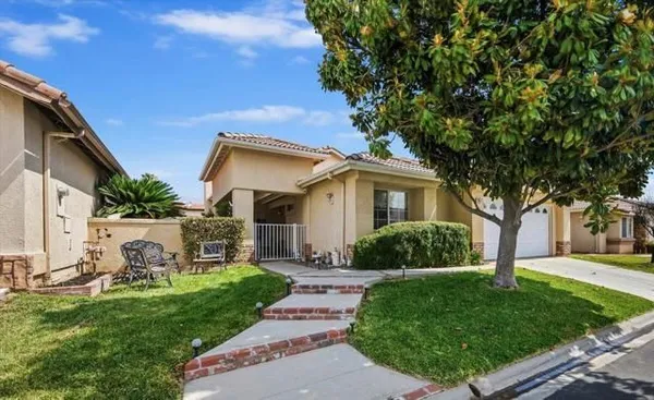 Property Slideshow image 2 of 37 | 2857 summer set cir, Banning, CA, 92220
