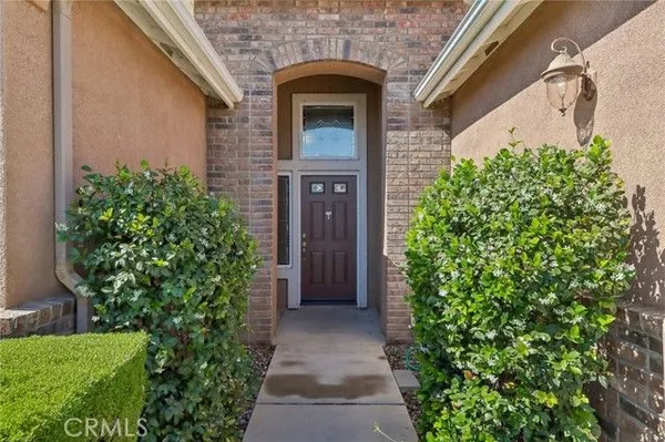 Property Slideshow image 2 of 74 | 8441 maruyama dr, Hemet, CA, 92545