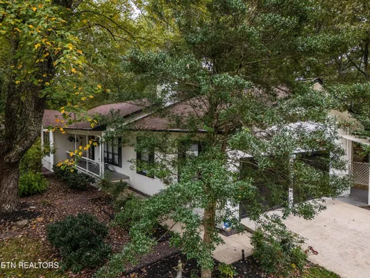 Property Slideshow image 2 of 51 | 182 delbridge ln, Crossville, TN, 38558