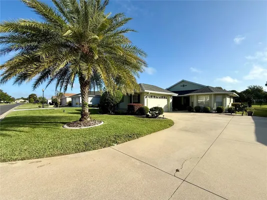 Property Slideshow image 2 of 52 | 15235 sw 14th avenue rd, Ocala, FL, 34473