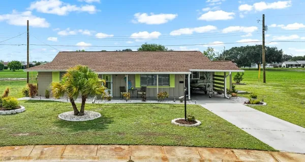 Property Slideshow image 2 of 59 | 901 hacienda dr, Sun City Center, FL, 33573