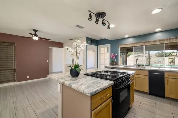 Property Slideshow image 2 of 19 | 26968 pinckney way, Menifee, CA, 92586