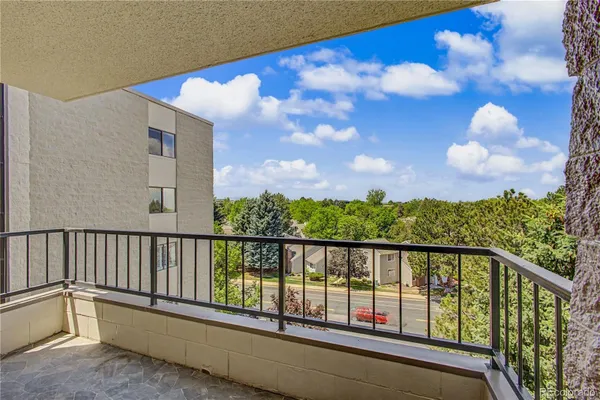Property Slideshow image 3 of 26 | 13800 e marina dr 510, Aurora, CO, 80014