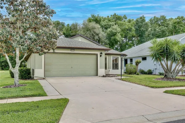 Property Slideshow image 3 of 59 | 27210 stoney brook dr, Leesburg, FL, 34748