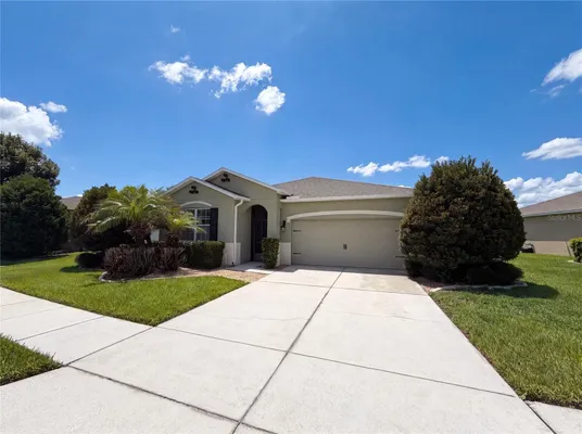Property Slideshow image 2 of 20 | 5811 marsh landing dr, Winter Haven, FL, 33881