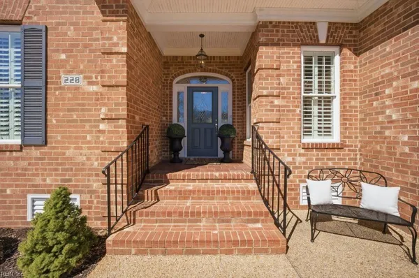 Property Slideshow image 3 of 39 | 228 beeston flds, Williamsburg, VA, 23188