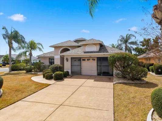 Property Slideshow image 2 of 31 | 302 northway dr, Sun City Center, FL, 33573