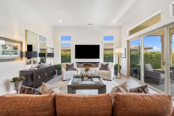 Property Slideshow image 3 of 54 | 31 chablis, Rancho Mirage, CA, 92270