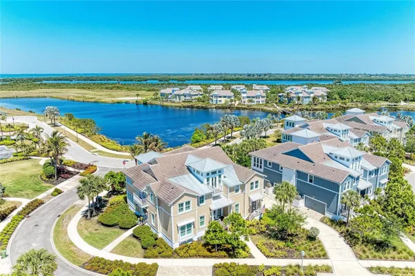 Property Slideshow image 2 of 100 | 271 saint lucia dr 202, Bradenton, FL, 34209