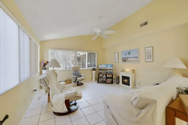 Property Slideshow image 3 of 19 | 73 cypress pond rd, Port Orange, FL, 32128