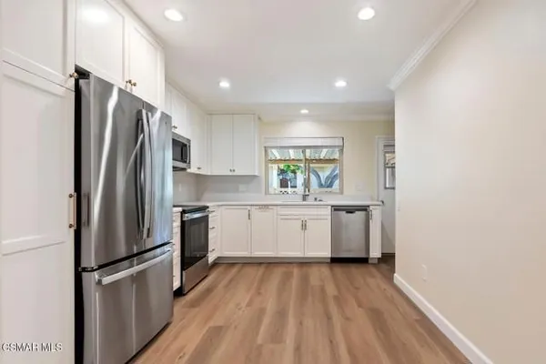 Property Slideshow image 3 of 25 | 25336 village 25 25, Camarillo, CA, 93012