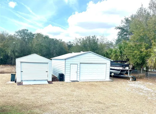 Property Slideshow image 2 of 32 | 8442 county road 109, Lady Lake, FL, 32159