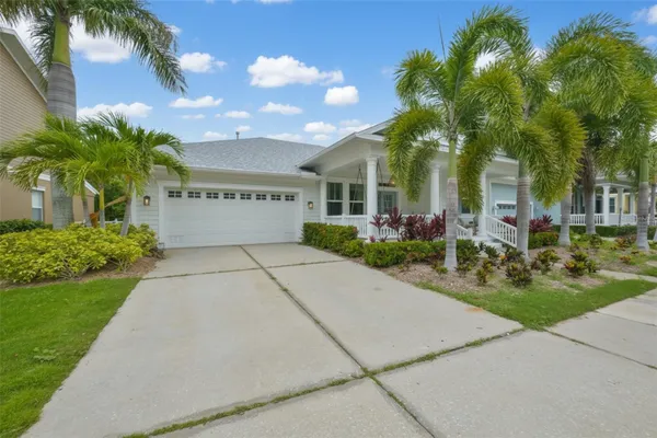 Property Slideshow image 2 of 60 | 404 islebay dr, Apollo Beach, FL, 33572