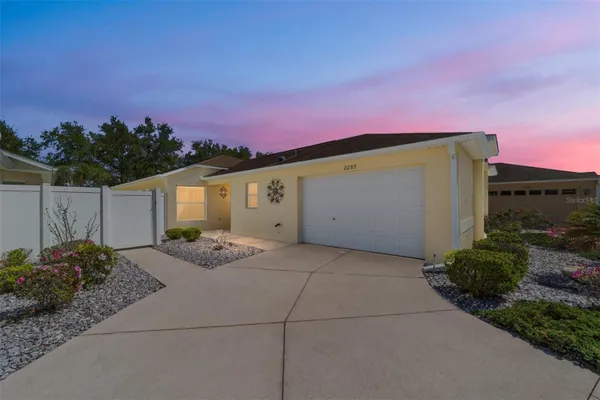 Property Slideshow image 2 of 30 | 2055 hydrangea ave, The Villages, FL, 32162