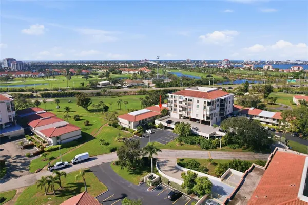 Property Slideshow image 3 of 50 | 6219 palma del mar blvd s apt 205, St Petersburg, FL, 33715