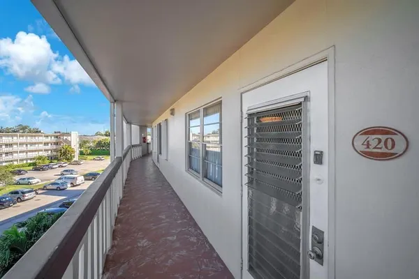 Property Slideshow image 2 of 35 | 420 richmond c # 420, Deerfield Beach, FL, 33442