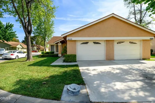 Property Slideshow image 2 of 33 | 44112 village 44 44, Camarillo, CA, 93012