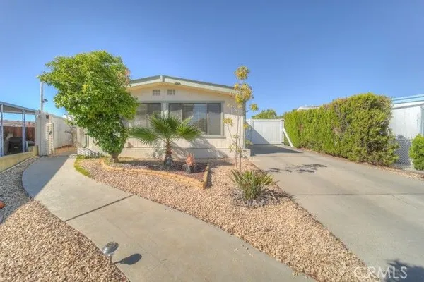 Property Slideshow image 2 of 30 | 38023 via vela, Murrieta, CA, 92563