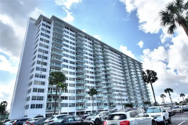 Property Slideshow image 2 of 49 | 3233 ne 34th st 520, Fort Lauderdale, FL, 33308