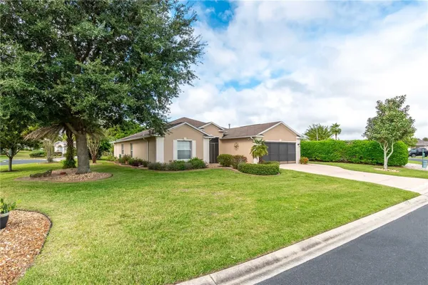 Property Slideshow image 3 of 50 | 15692 sw 11th court rd, Ocala, FL, 34473