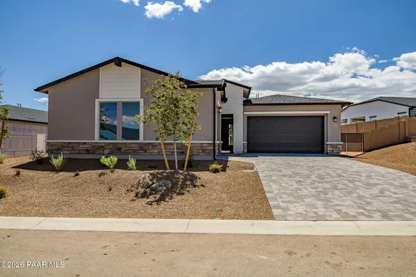 Property Slideshow image 2 of 61 | 5235 iron vine trl, Prescott, AZ, 86301