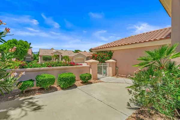 Property Slideshow image 2 of 45 | 37232 pineknoll ave, Palm Desert, CA, 92211