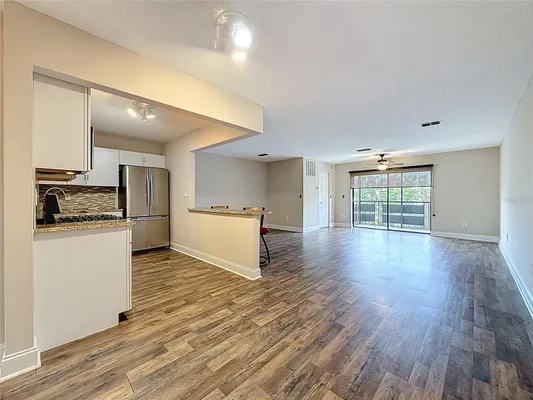 Property Slideshow image 3 of 49 | 5980 80th st n unit 408, Saint Petersburg, FL, 33709