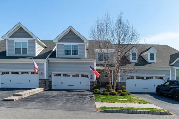 Property Slideshow image 3 of 47 | 50 stratford ln, Wappinger, NY, 12590