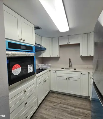 Property Slideshow image 3 of 68 | 2464 australia way 46, Clearwater, FL, 33763