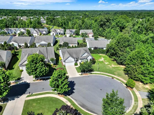 Property Slideshow image 2 of 48 | 2029 primrose ct, Fort Mill, SC, 29707