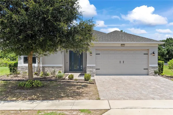 Property Slideshow image 2 of 29 | 8113 bridgeport bay cir, Mount Dora, FL, 32757