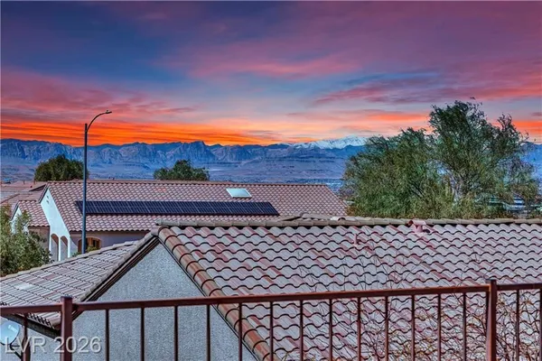 Property Slideshow image 3 of 32 | 2077 wildwood lake st, Henderson, NV, 89052