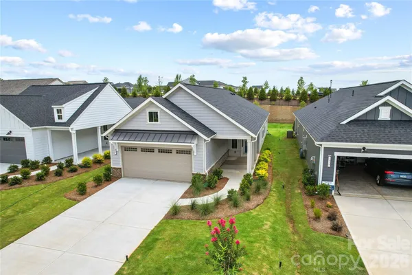 Property Slideshow image 2 of 17 | 2637 headwind ct, Belmont, NC, 28012
