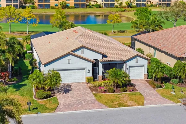 Property Slideshow image 2 of 80 | 6462 willowshire way, Bradenton, FL, 34212