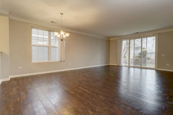 Property Slideshow image 2 of 22 | , Shorewood, IL, 60404